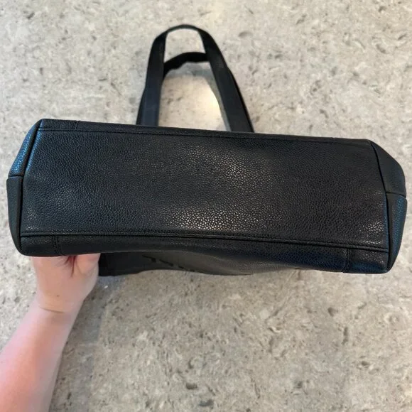 EUC CHANEL CAVIAR SHOULDER BAG BLACK (POSHMARK AUTHENTICATED)